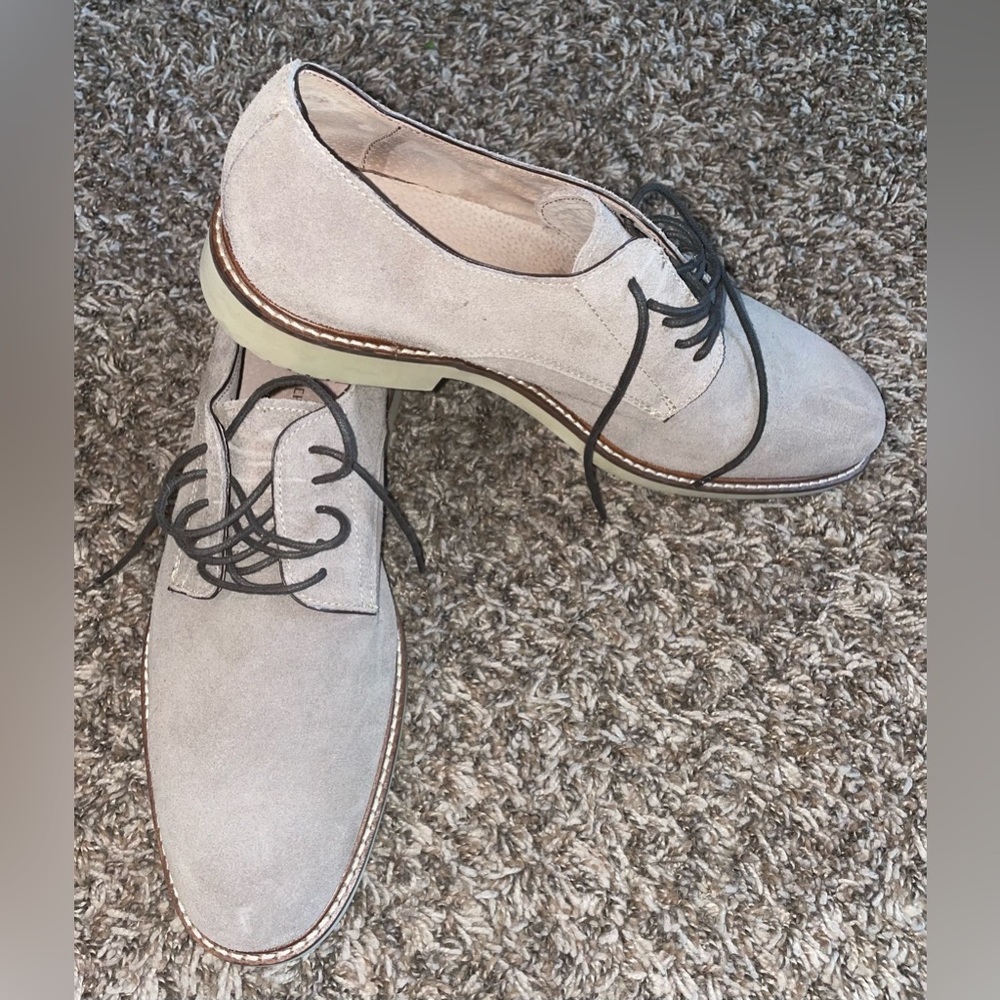 Banana Republic Men’s Gray Suede Dress Shoes